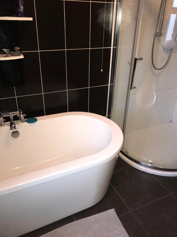 Ferienwohnung Pat'S Place Ballaghaderreen Exterior foto