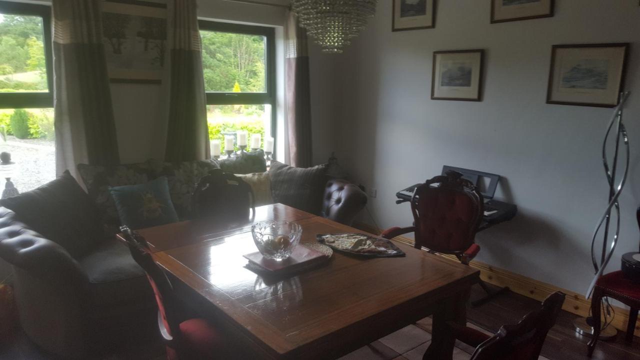 Ferienwohnung Pat'S Place Ballaghaderreen Exterior foto